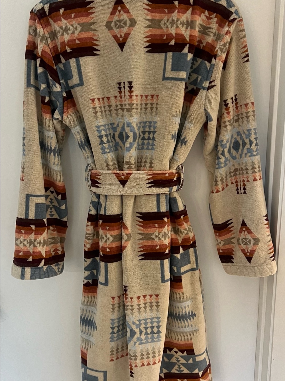 Pendleton Robe Wyeth Trail - Picture 4 of 7